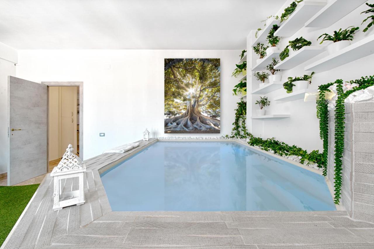 Penthouse Station Luxury Suites & Apartment Бриндизи Екстериор снимка