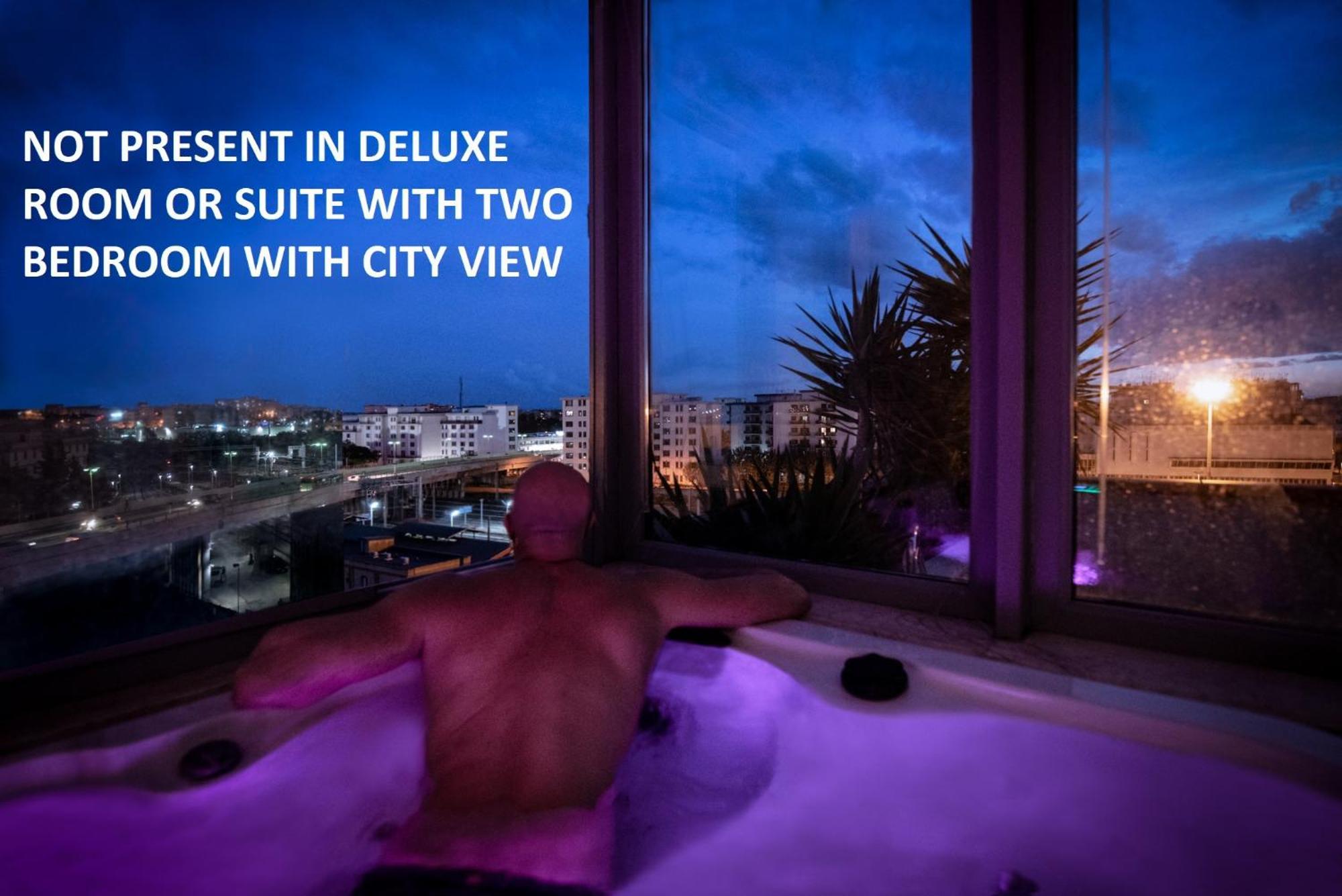 Penthouse Station Luxury Suites & Apartment Бриндизи Екстериор снимка