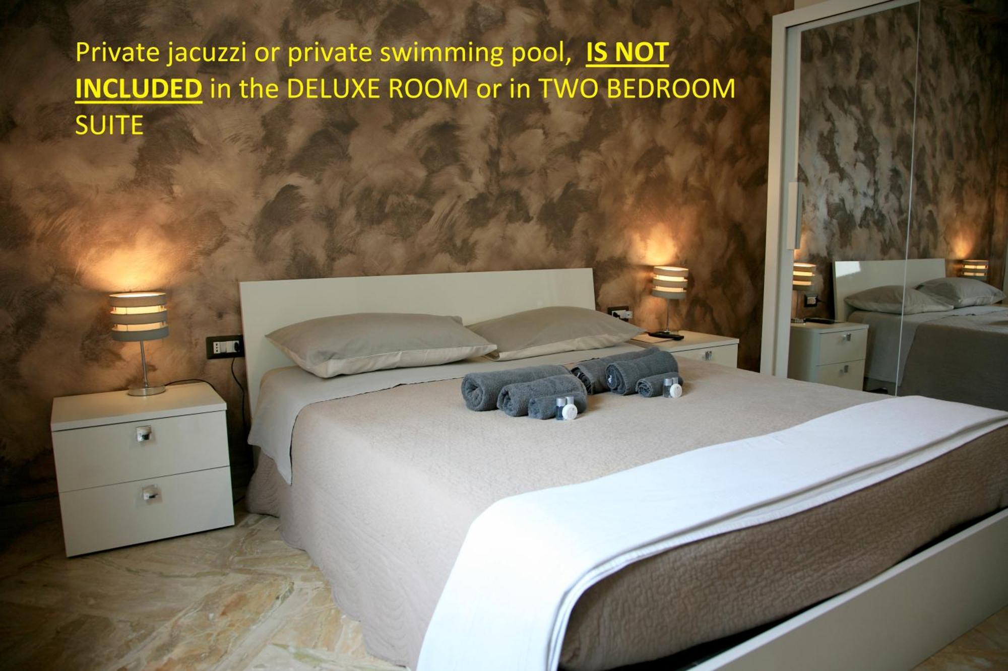Penthouse Station Luxury Suites & Apartment Бриндизи Екстериор снимка