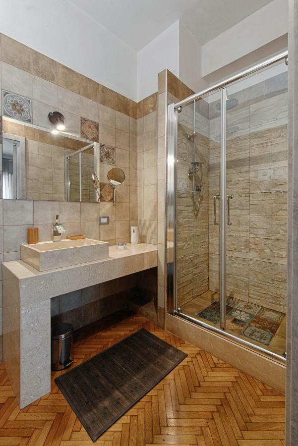 Penthouse Station Luxury Suites & Apartment Бриндизи Екстериор снимка