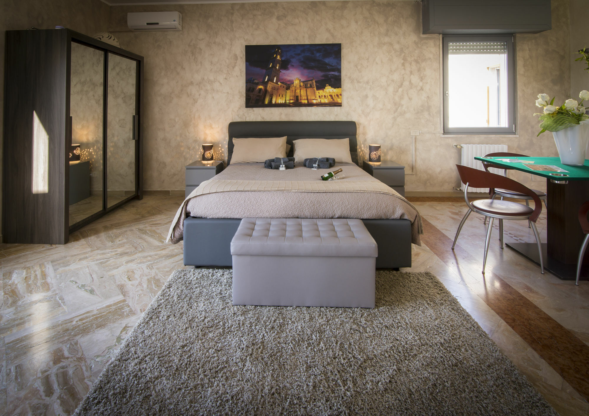 Penthouse Station Luxury Suites & Apartment Бриндизи Екстериор снимка