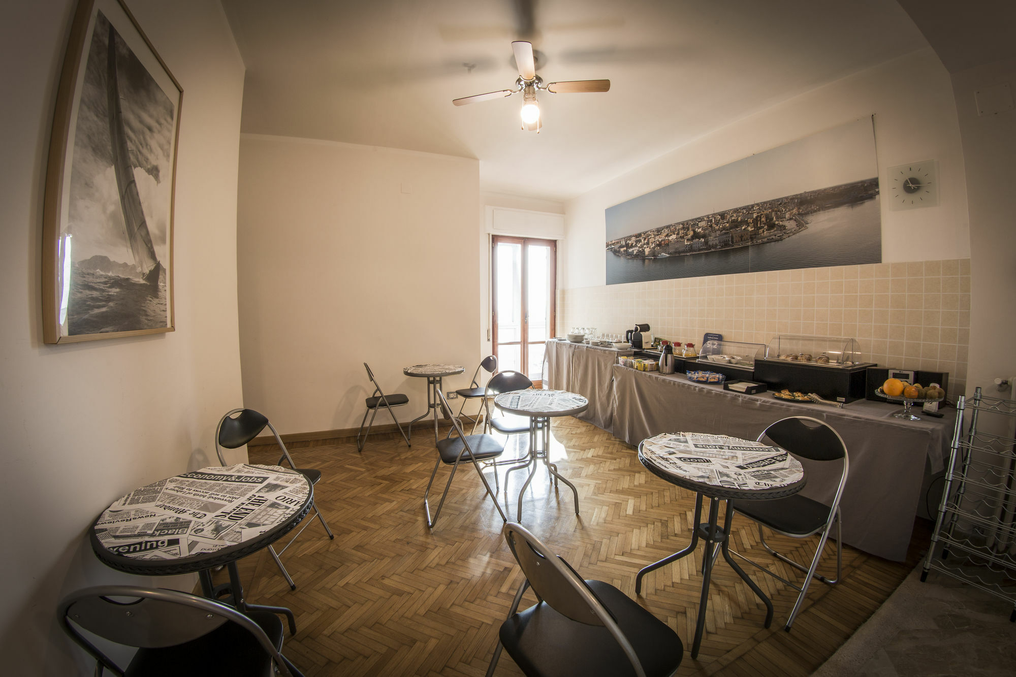 Penthouse Station Luxury Suites & Apartment Бриндизи Екстериор снимка